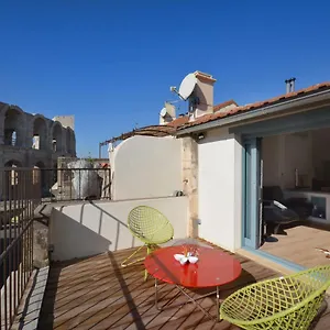  Hébergement de vacances L'escalier Rouge